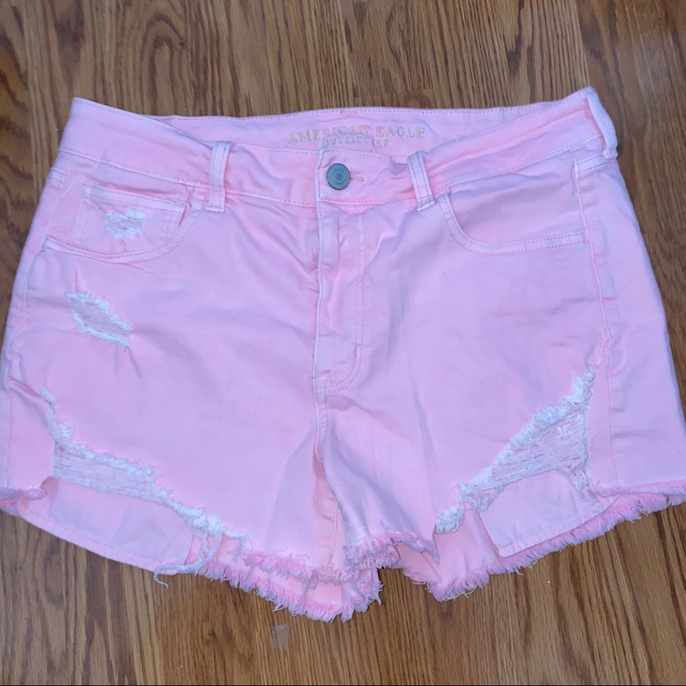 pink shorts